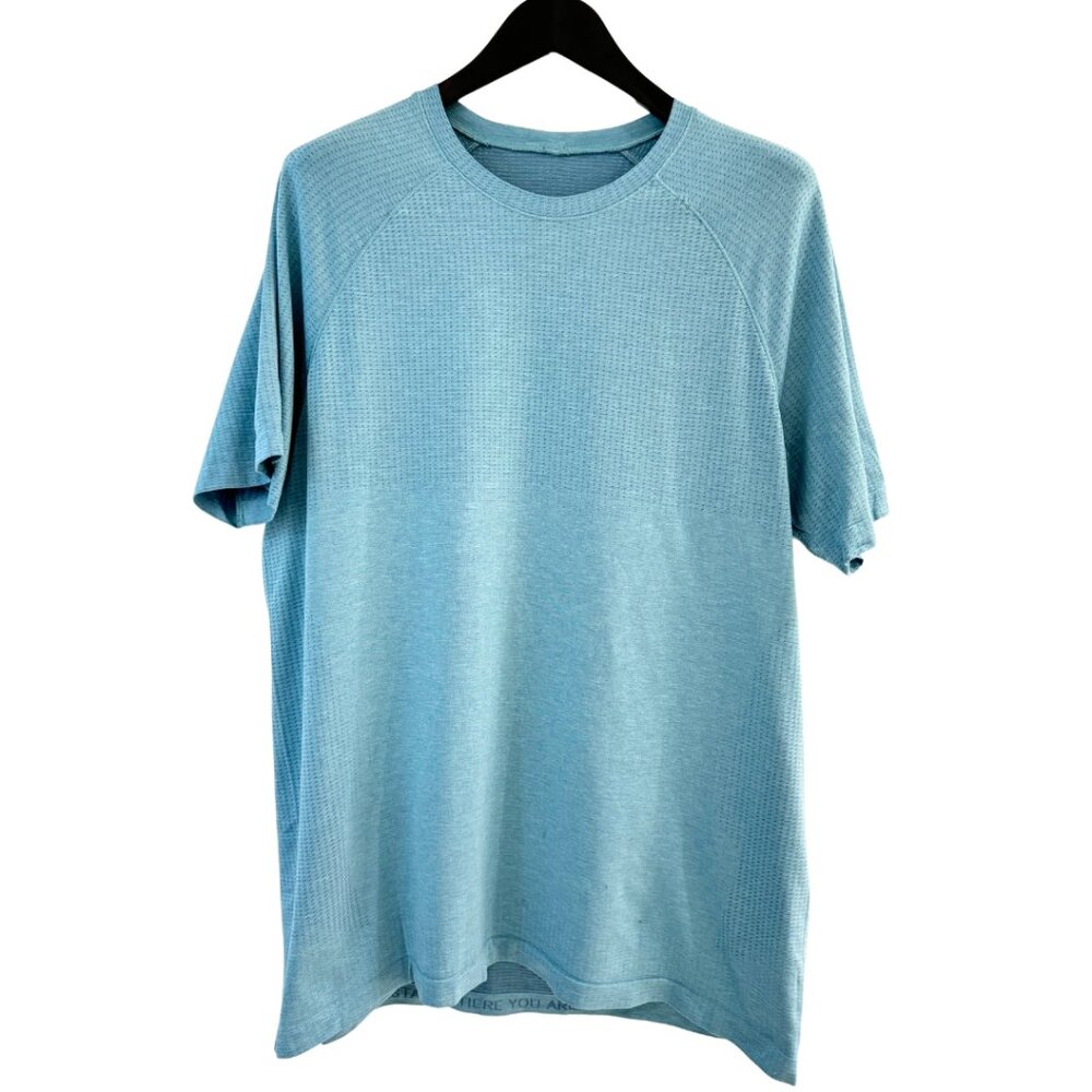 Lululemon Men's Vent Tech Short Sleeve XL in light blue